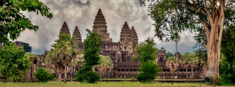 angkor-wat-historic-temple-siem-reap-cambodia