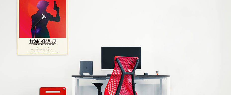 red and black office rolling chair